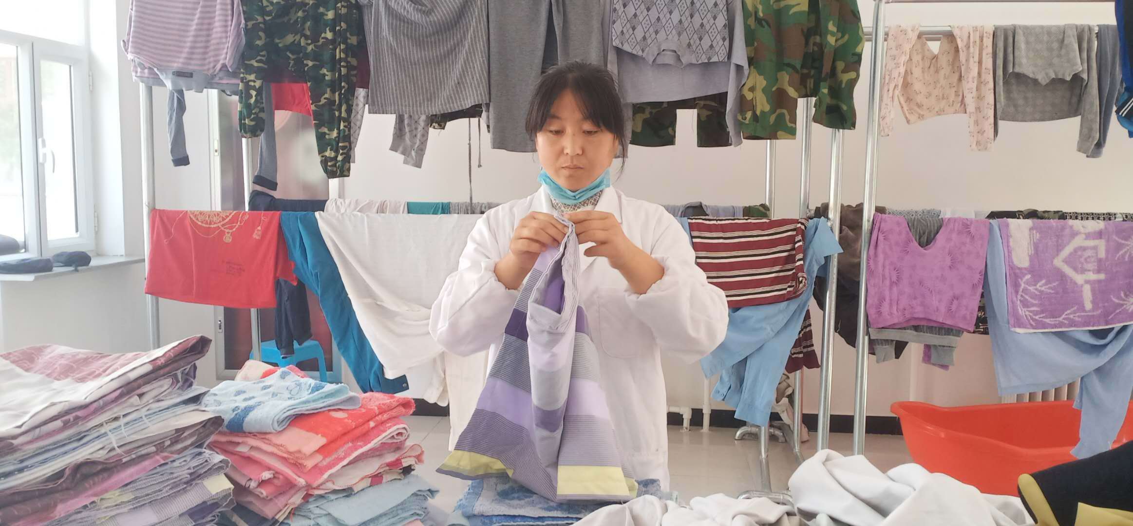 克什克騰旗 關注女性健康，與愛同行——從服飾視角看新時代女性發(fā)展